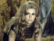 Hvězda Euforie zazáří v nové verzi lechtivého komiksu Barbarella, který v 60. letech proslavila Jane Fonda