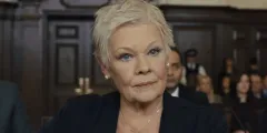 Dáma Judi Dench má požadavky na tvůrce seriálu Koruna ohledně zobrazení královské rodiny. Uhodila hřebíček na hlavičku, nebo nechápe princip fikce?