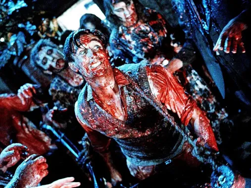 Halloweenský tip pro otrlé: Nejkrvavější a nejvtipnější horor všech dob od režiséra Pána prstenů dráždí bránici i žaludeční šťávy