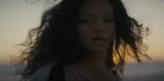 Rihanna – Lift Me Up (z filmu Black Panther: Wakanda nechť žije)