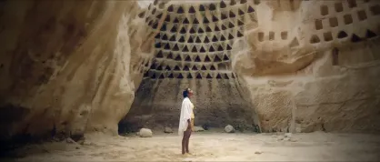 Intimní drama Amerika řeší kulturní, emoční i sexuální bariéry migrantů sice citlivě, ale přece jen rutinně a v náznacích