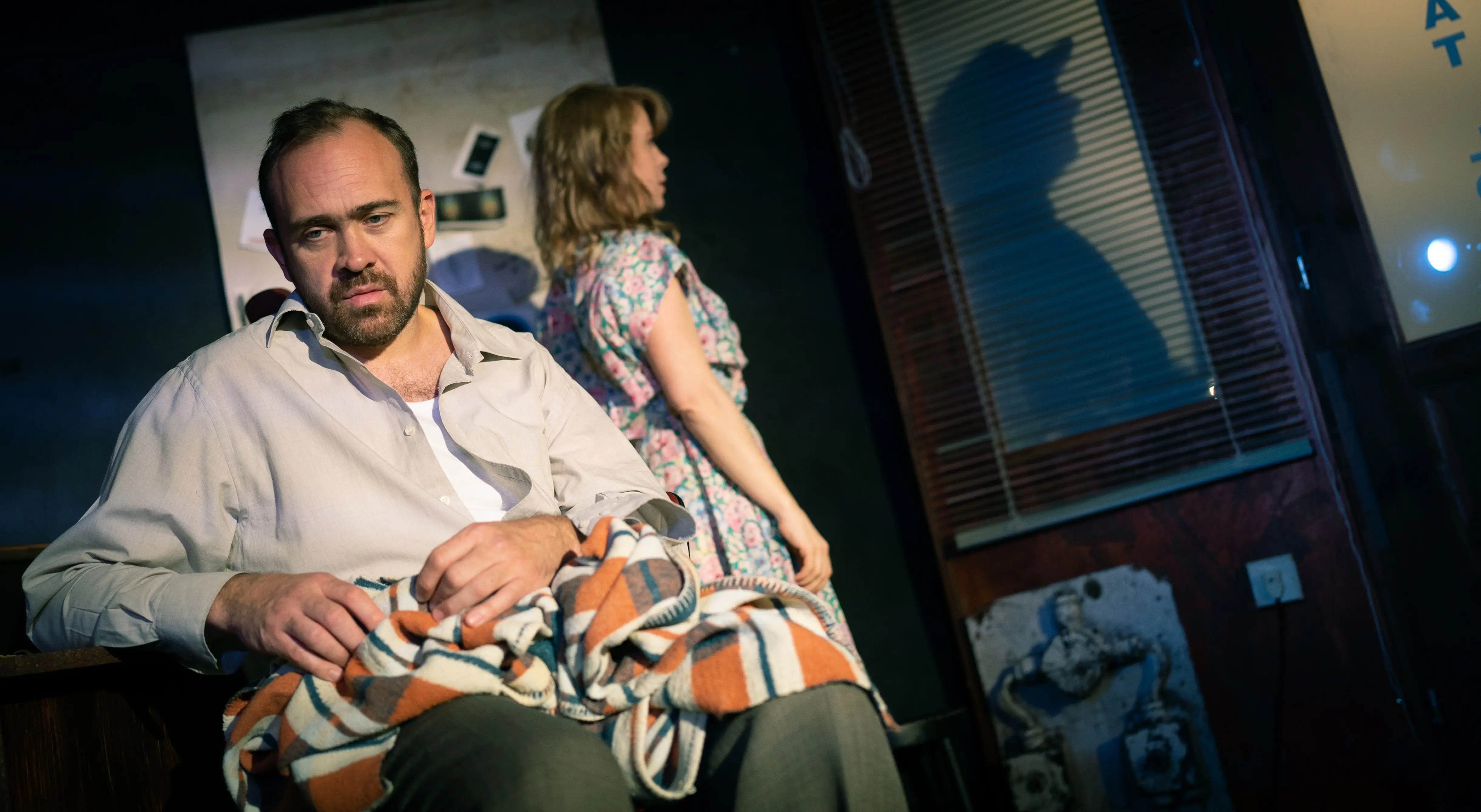 tydenni-vod-tipy-adaptace-romanu-novopecene-nobelistky-mel-gibson-jako-sci-fi-zaporak-a-kouzelny-dzin-vpodani-autora-sileneho-maxe