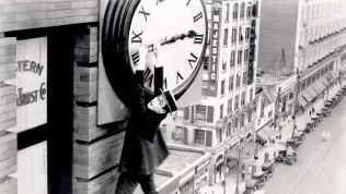 Mezi nejlepšími filmy z roku 1923 jsou krkolomné grotesky, Chaplinův dramatický neúspěch, biblický opus i tři minuty abstrakce