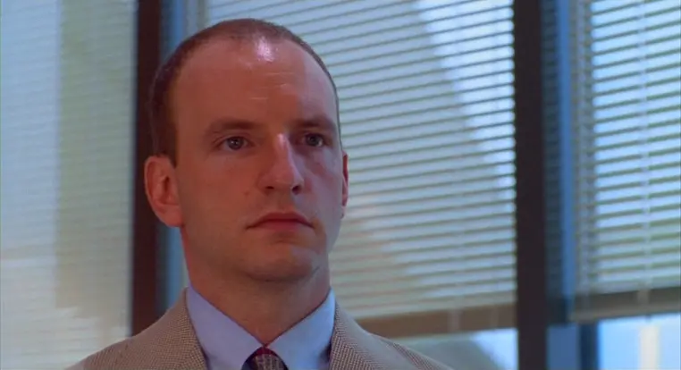 steven-soderbergh-slavi-60-narozeniny-neunavny-rezisersky-inovator-a-autor-nejznepokojivejsiho-pandemickeho-filmu