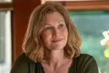 Mireille Enos