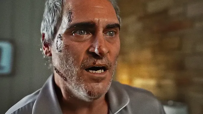 Velebený hororový tvůrce uvádí nejdivnější film roku. Joaquin Phoenix při natáčení omdlel