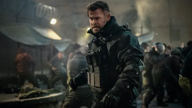 Další hit Chrise Hemswortha? Oblíbený herec má být hlavní tváří dvou velkých akčních značek