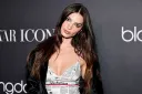 Za lepší postavení žen. Topmodelka Emily Ratajkowski toxický Hollywood nešetří