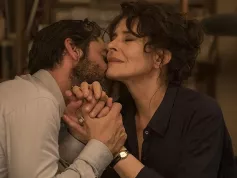 Když milence dělí 30 let. Francouzské romantické drama ukazuje, jak láska škodí zdraví