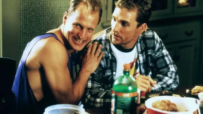 Matthew McConaughey a Woody Harrelson mají možná stejného otce, nájemného vraha