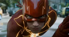 The Flash je důstojnou tečkou za DC univerzem, říkají první reakce. Miller napravuje reputaci