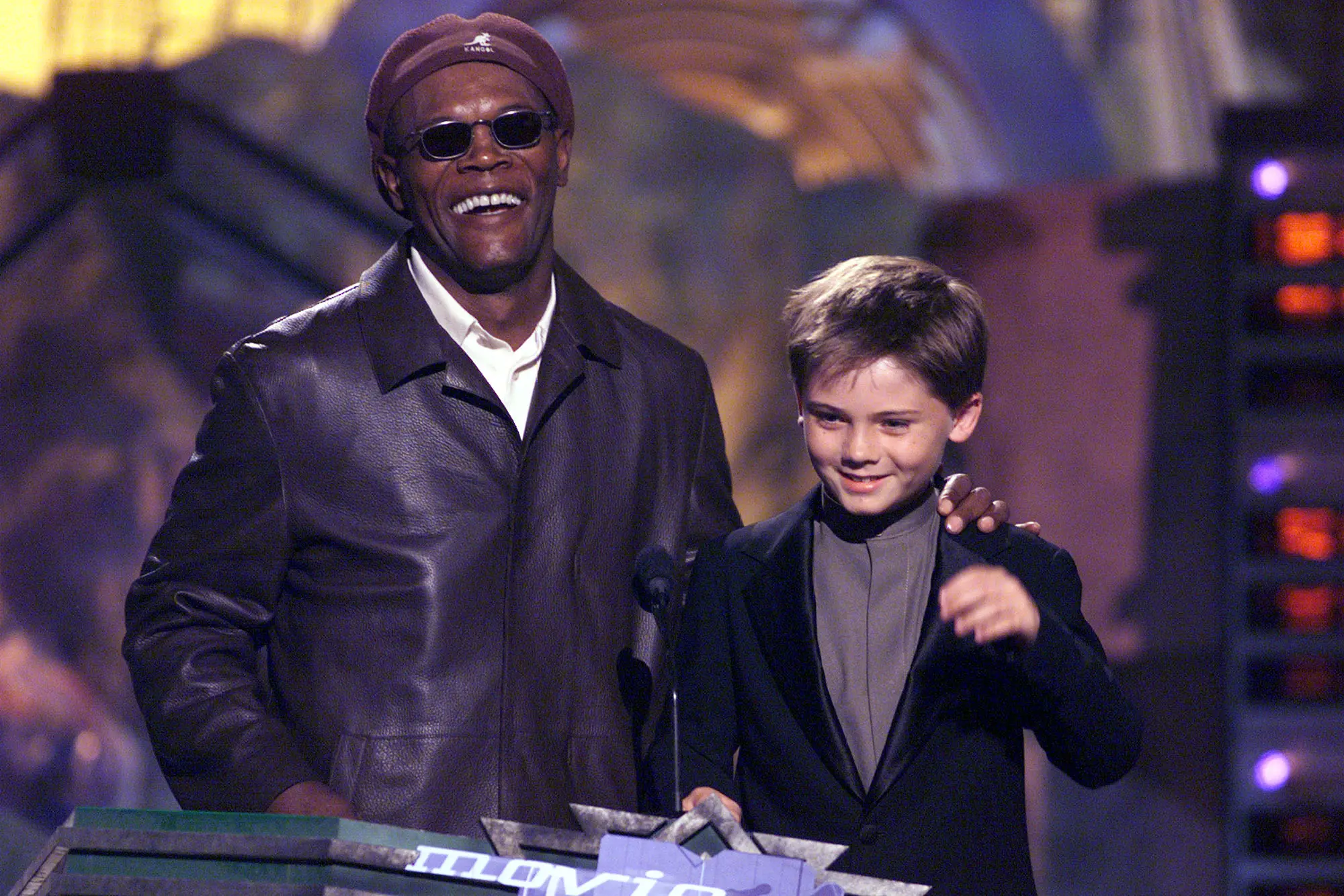 Jake Lloyd a Samuel L. Jackson na MTV Movie Awards v roce 1999