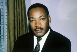 Proč nám upírají bílého Martina Luthera Kinga? Má to svůj důvod, šach mat se nekoná
