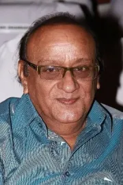 Vennira Aadai Murthy