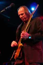Adrian Belew