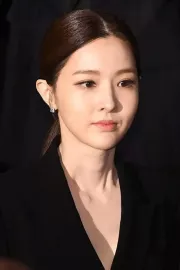 Yoo-Ri Kim
