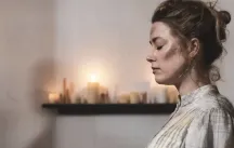 Premiéru nového filmu Amber Heard provázely obavy z výtržností