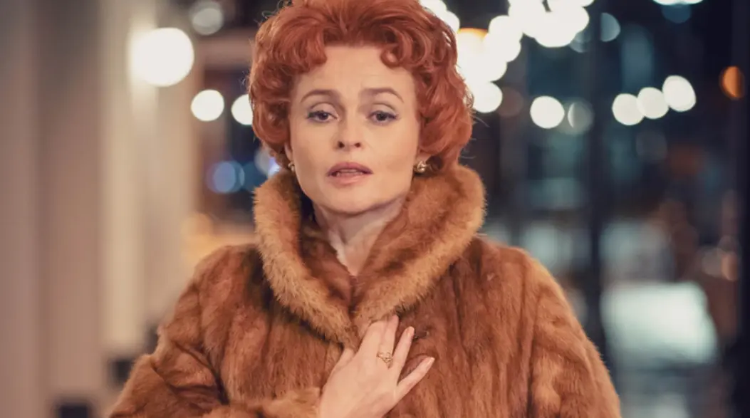 Minisérie Nolly odhaluje hektický svět soap oper, jemuž vládne Helena Bonham Carter