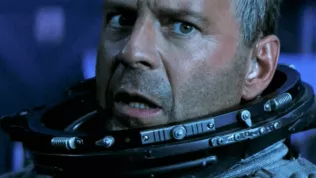 Bruce Willis při natáčení Armageddonu dle producenta ukázal, jaký je štědrý frajer