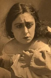 Vin aris damnashave?