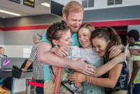 Táta v nesnázích: trailer