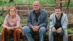 Videorecenze: Osada 2 se blíží spíš Městečku Twin Peaks či South Parku než Chalupářům