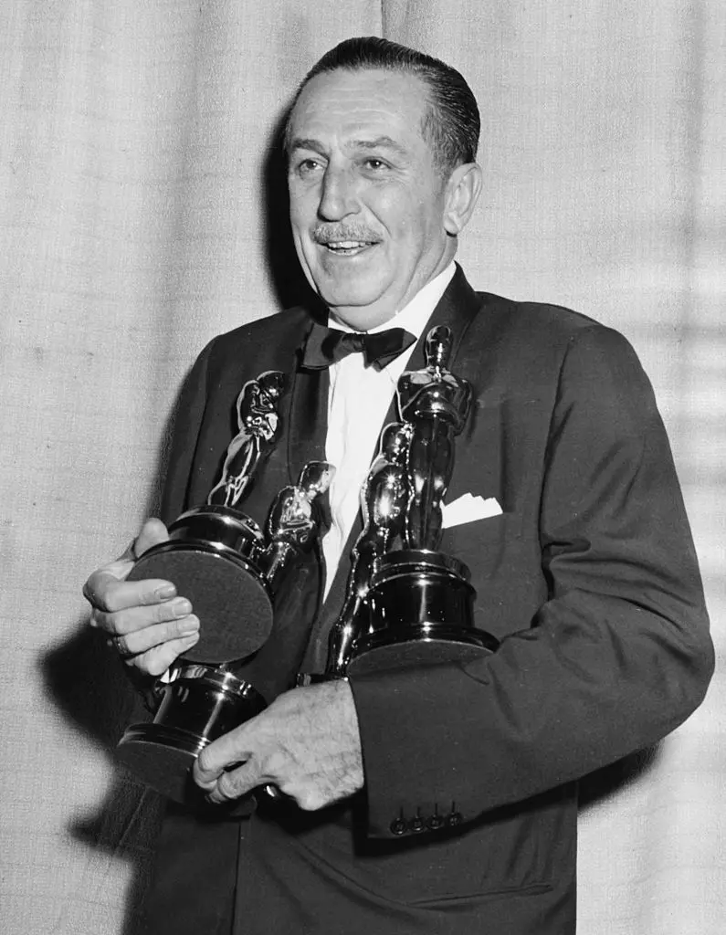 Walt Disney po oscarovém ceremoniálu v roce 1954