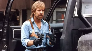 Chuck Norris je zpátky! K návratu před kameru ho přemluvila akční hororová komedie