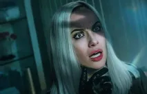 Flanagan kritizuje zlé, bohaté a mocné. Jenže předžvýkaný Pád domů Usherů nudí