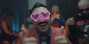 „Až budeš mrtvej, na co budeš vzpomínat?“ Dva stand-up komici si pohrávají s filmovým médiem