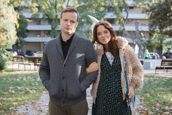 Špinarka, Baron Prášil a další kontrolující matka. Komedie Lítá v tom překvapivě baví