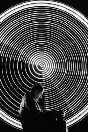 Tesla: Světlo světa