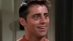 Tvůrci Přátel v první sérii změnili postavu Joeyho. Seriálu tím zajistili úspěch