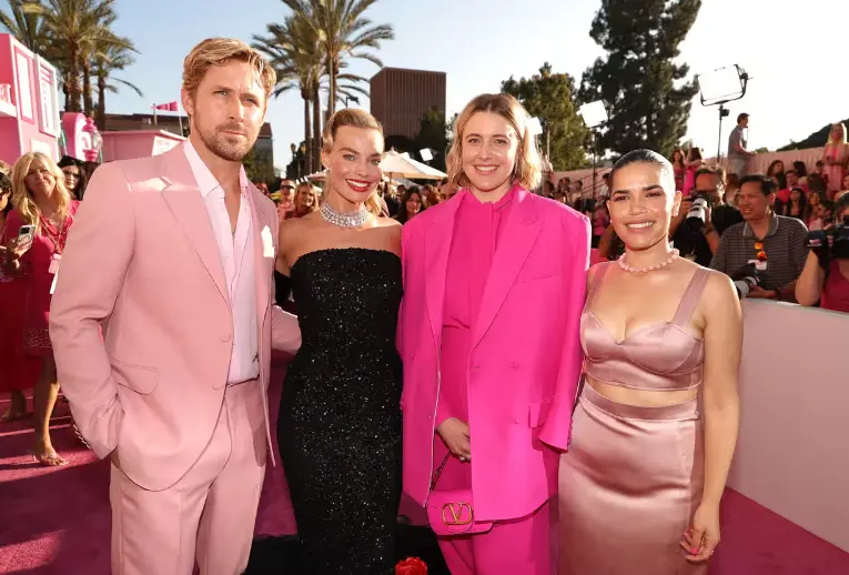 Ryan Gosling, Margot Robbie, Greta Gerwig a America Ferrera