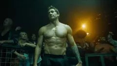 Gyllenhaal vs. Conor McGregor. Vysekaný herec mlátí hvězdu MMA v traileru na Road House