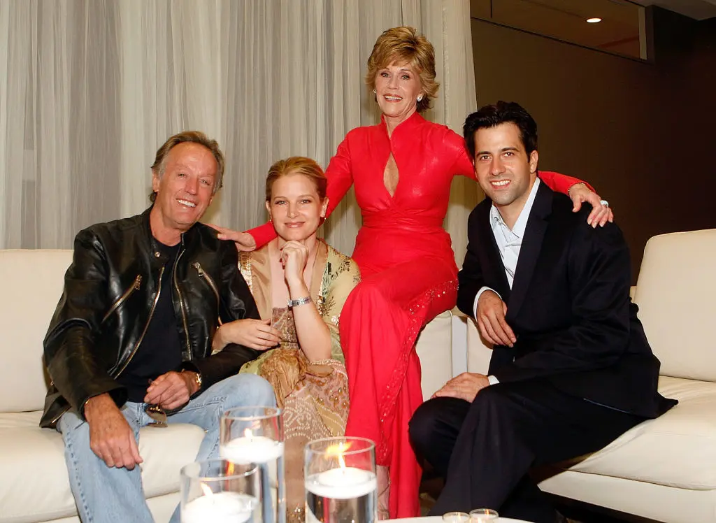 Peter Fonda, Bridget Fonda, Jane Fonda, Tony Garity