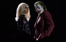 Joker poslal vlastní valentýnku. Režisér se pochlubil novými fotkami Phoenixe a Gaga