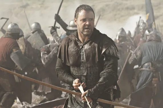 Russell Crowe si při natáčení historického velkofilmu zlomil nohy. Zjistil to až po 10 letech