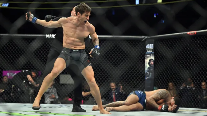 Zack Snyder se vrátí k násilným kořenům. Natočí film o UFC, kde budou praskat kosti