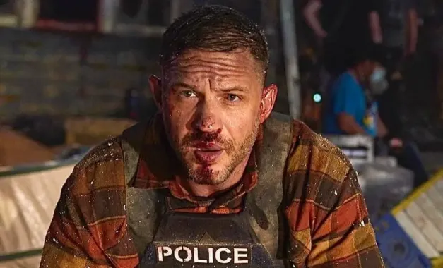 Dlouho odkládaný akčňák s Tomem Hardy se snad blíží. Několik let ležel v šuplíku