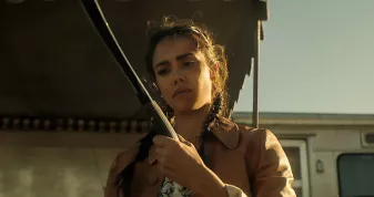 Jessica Alba jako nový Seagal. Tvrdá odplata připomíná akční béčka z videokazet