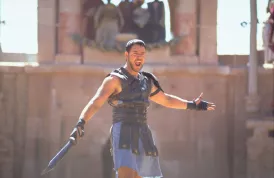 Máme první fotky Gladiátora Mescala. Russell Crowe se ale svěřil se svými pochybami