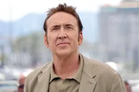 Nicolas Cage si zahraje osobitou sportovní legendu. Režíruje Clooneyho úhlavní nepřítel
