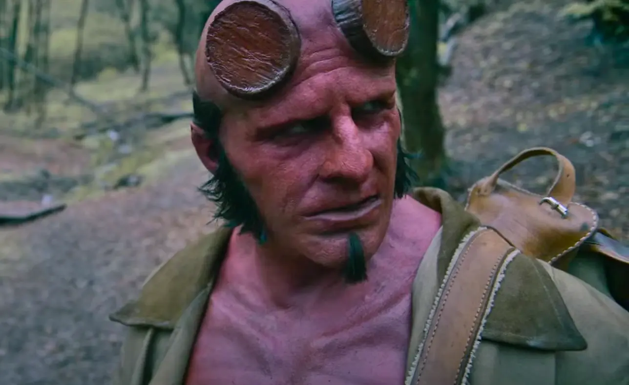Hellboy jako nefalšovaný horor? Rudý ďábel se v traileru pokouší najít novou cestu pro komiksy