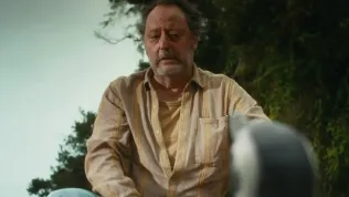 Kam se hrabou Cruise a De Niro. Jean Reno našel v novém dojáku radost vedle tučňáků