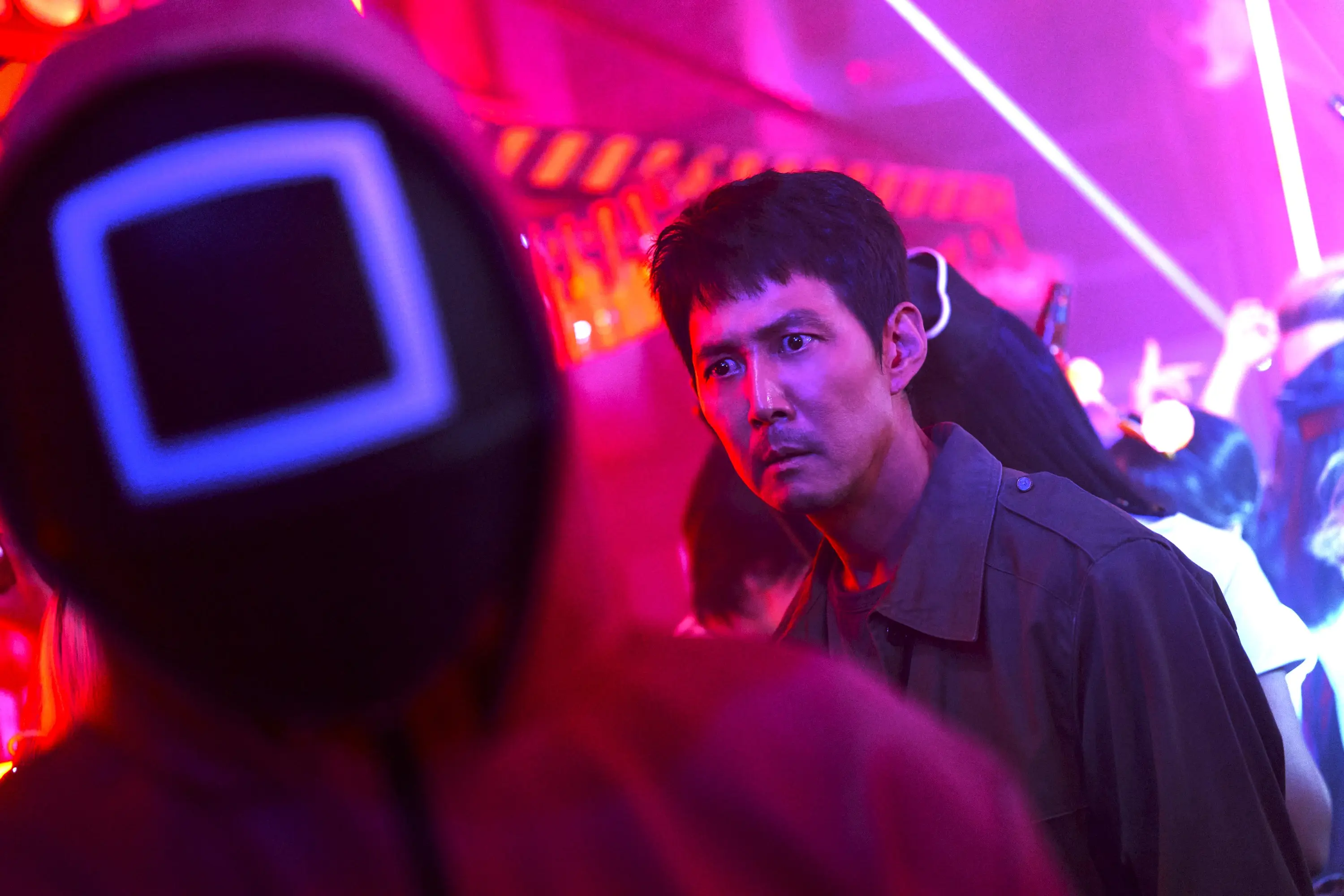 Chyby ze seriálu Hra na oliheň, které jste minuli: Deštník, kameraman i špatný hráč