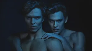 Monstra nás ujišťují, že my při jejich sledování monstry nejsme, i když násilí a brutalita jsou zábava