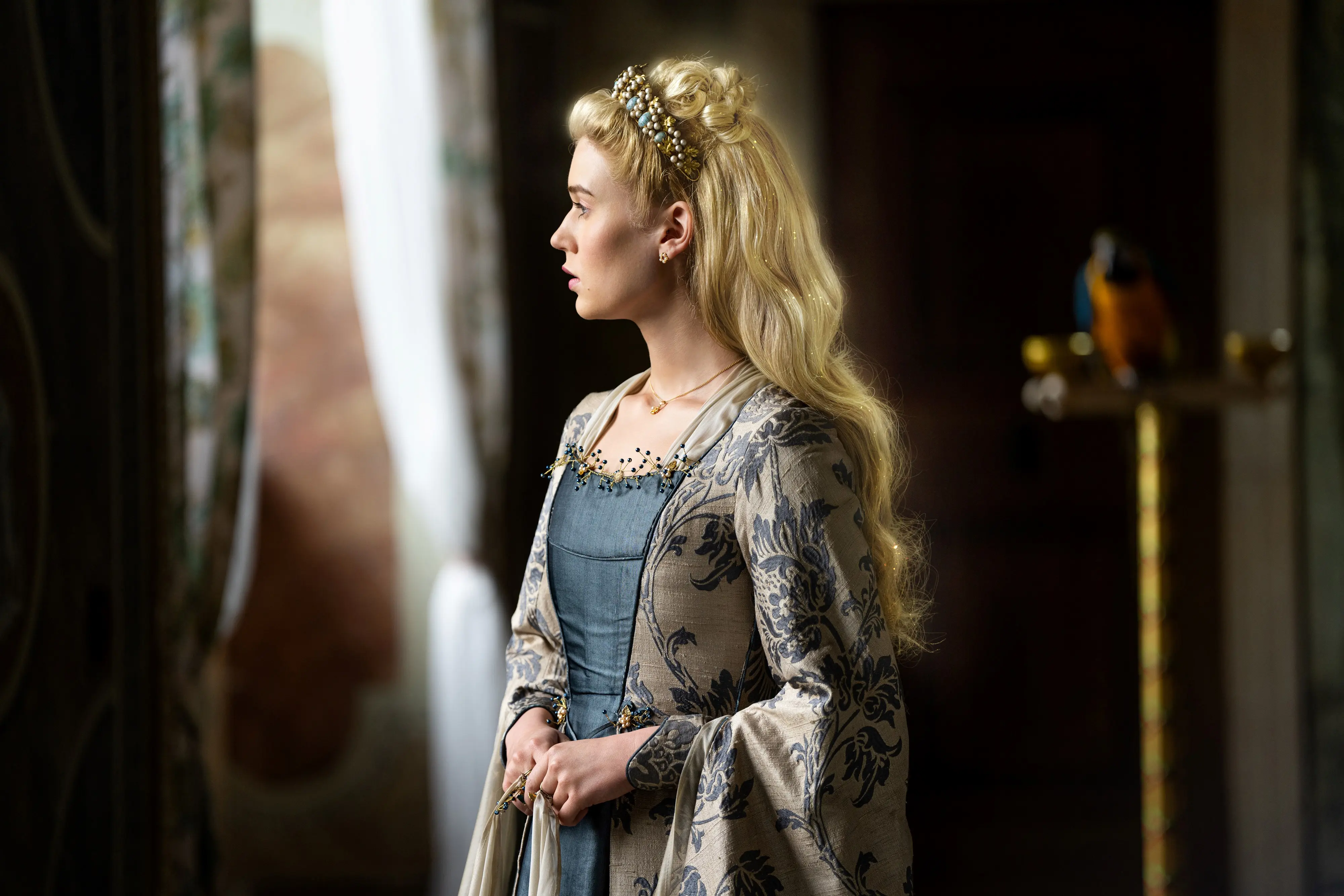 Nová Zlatovláska je v traileru výpravná jako americké pohádky. Král Štěpánek předává žezlo mladším