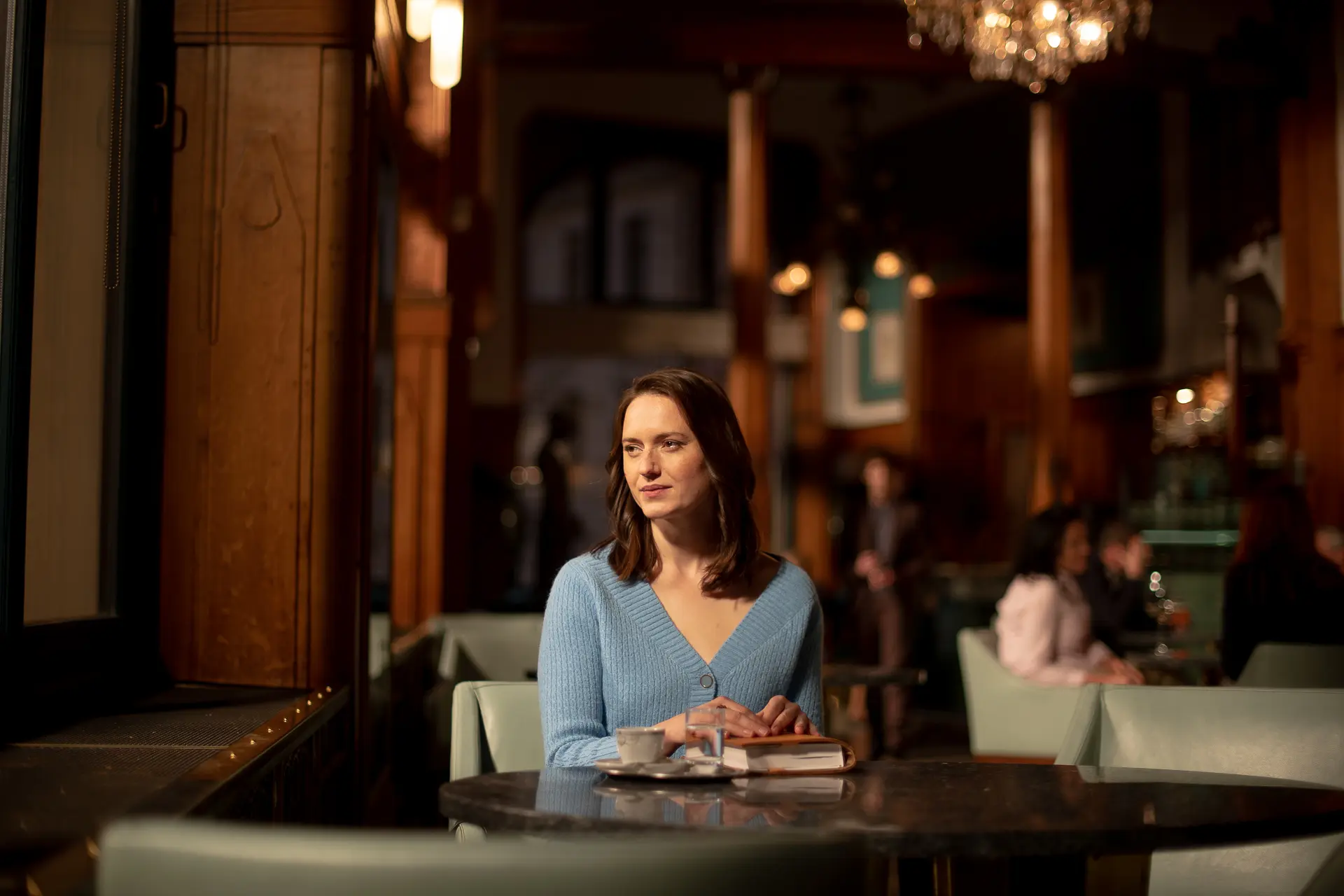 Kinovýhled: Oblíbíte si české Nikdo mě nemá rád a okouzlující Parthenope?