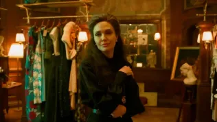 Bude Angelina Jolie bojovat o Oscara? Herečka oslňuje v traileru na životopis hudební hvězdy